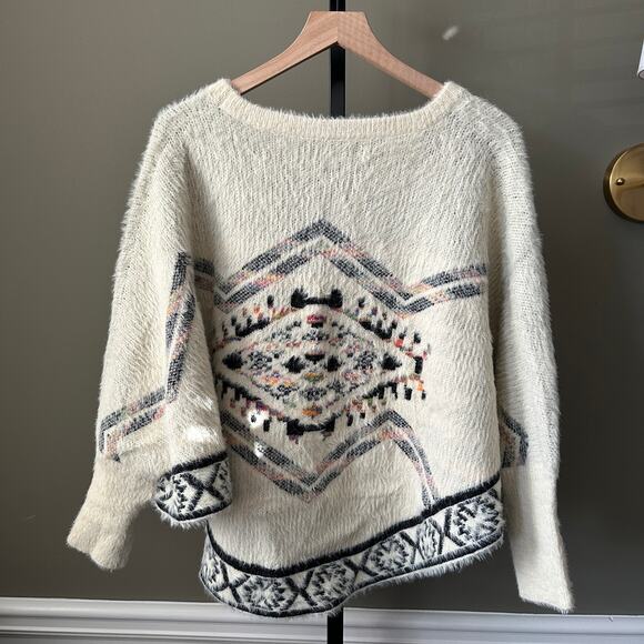 Kamana Aztec White Pullover Sweater One Size Womens - Picture 4 of 6